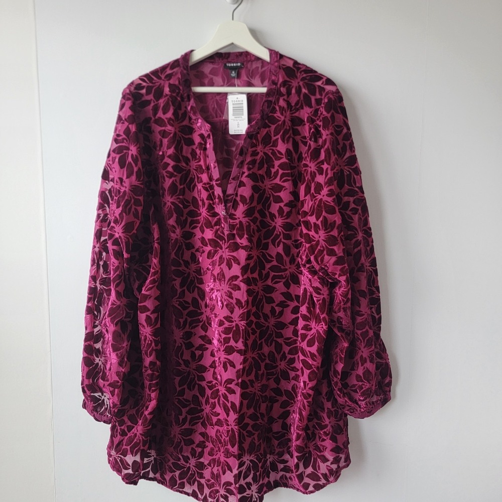 torrid women's Velvet Burnout Hi-Low Pullover Long Sleeve Top size 4X Floral